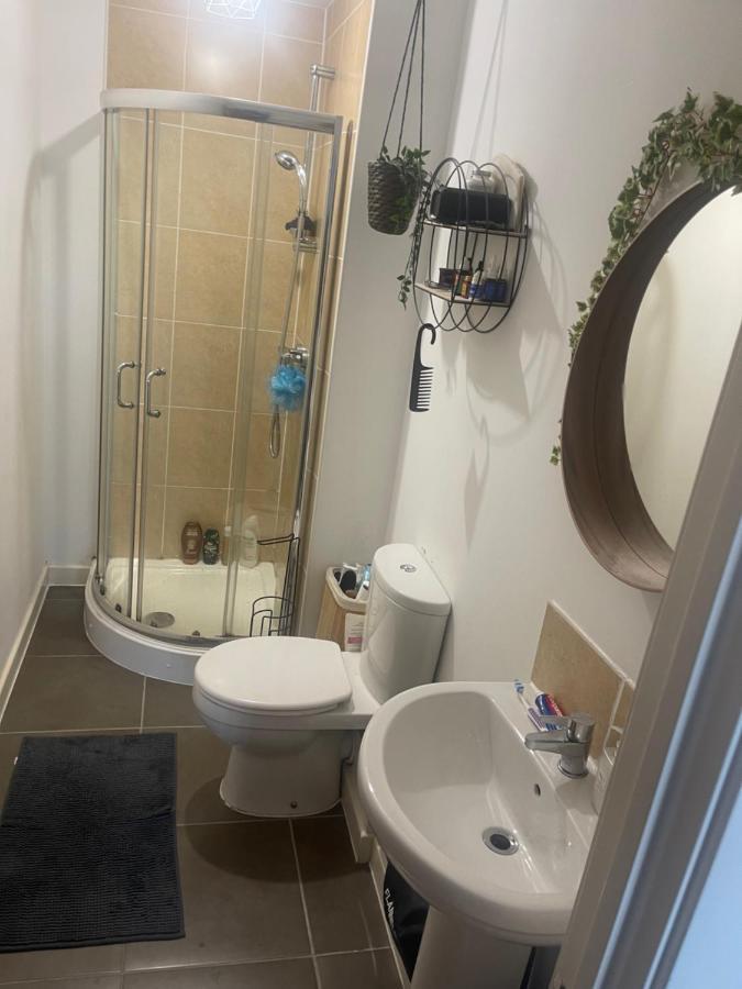 This Apartment Is No Longer Available! Manchester Esterno foto